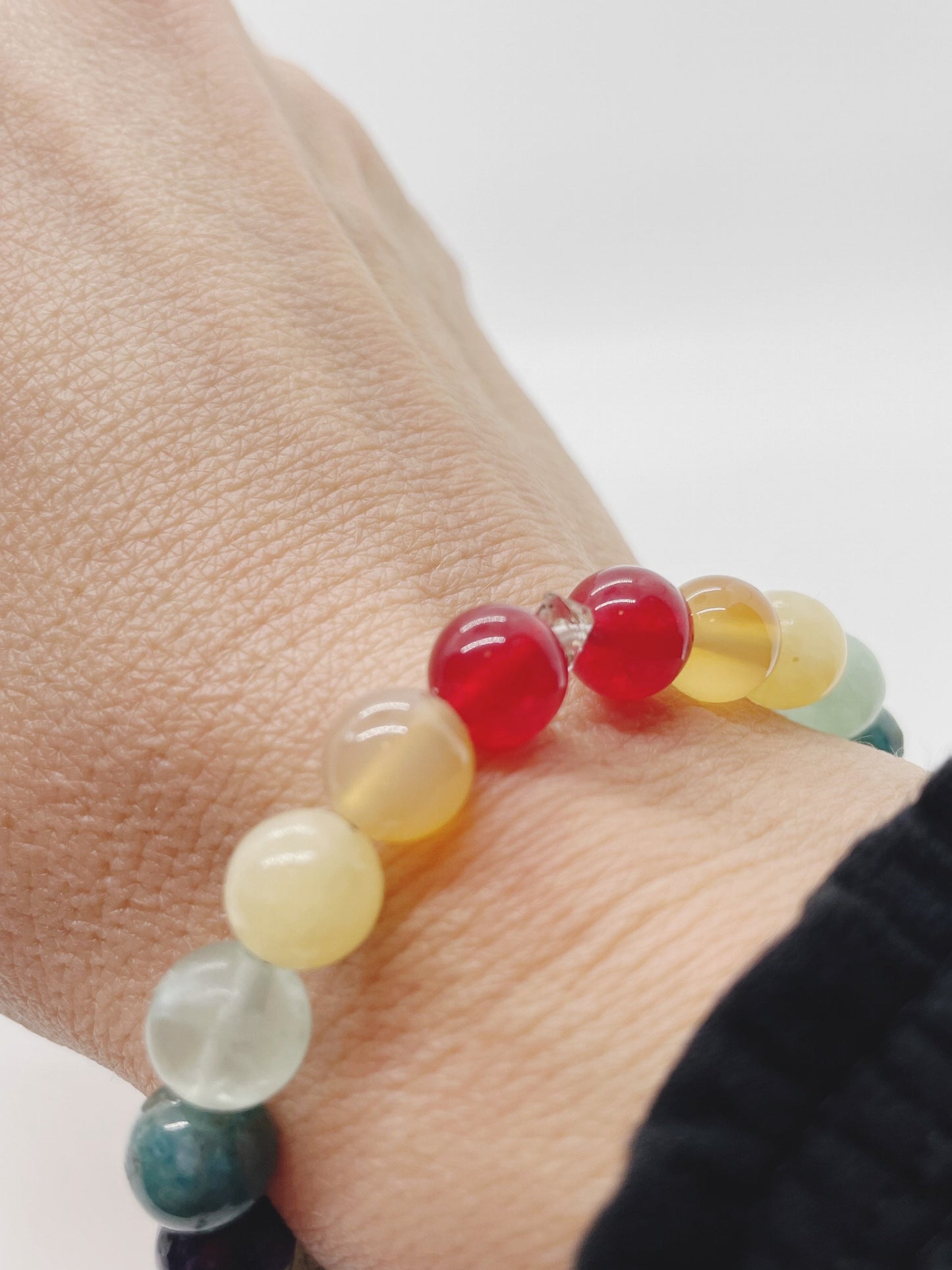 Healing Gemstone Chakra Bracelet. Herkimer Quartz, Red Agate, Carnelian, Yellow Jade, Fluorite, Apatite, Charoite, Labradorite